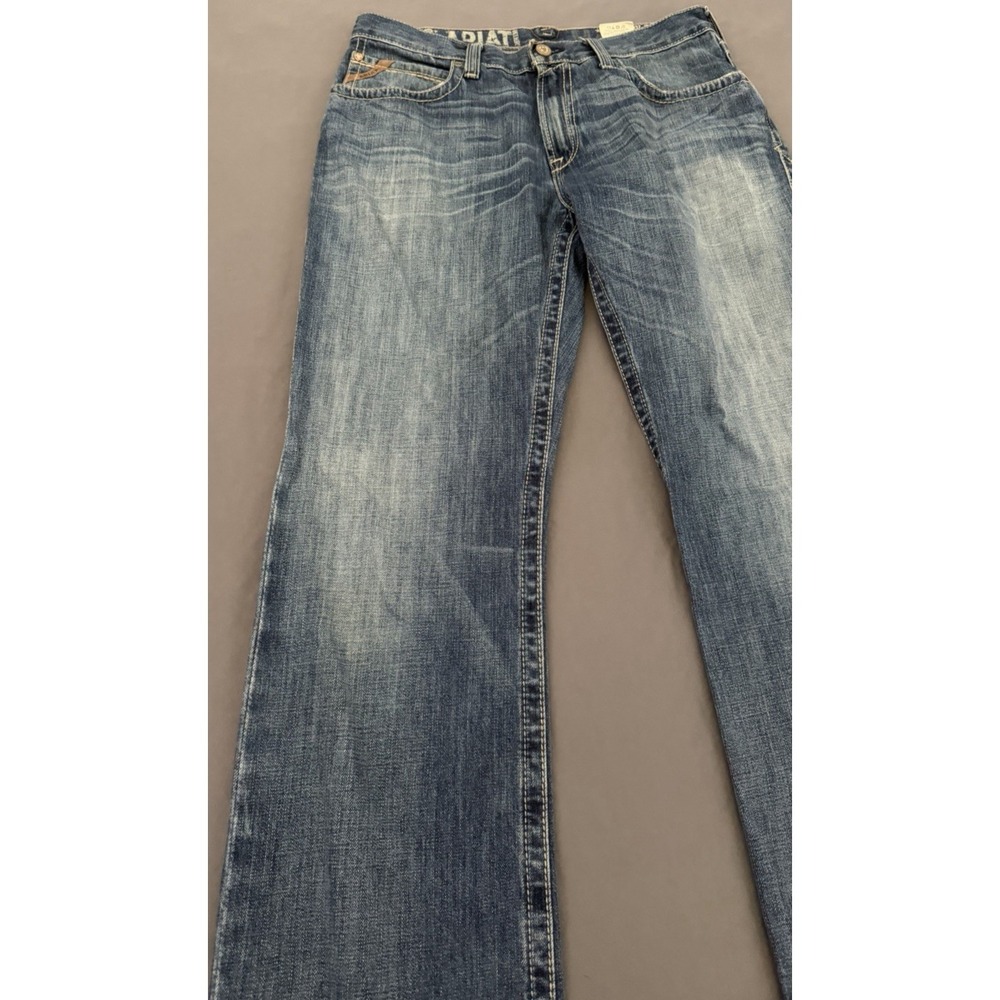 Ariat Jeans Mens Size 33X34 M4 Relaxed Bootcut Low Rise Western Cowboy Workwear - Picture 2 of 13